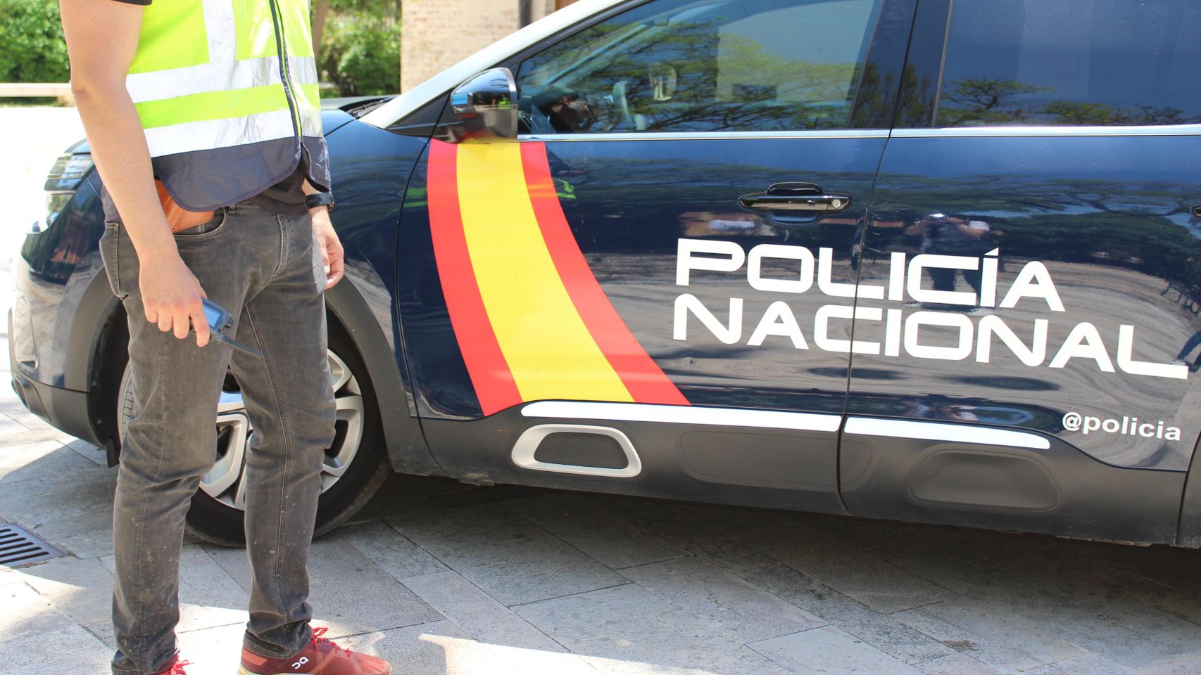 La Policía investiga el hallazgo de huesos en el alcantarillado de Nazaret (Valencia) y su posible origen humano