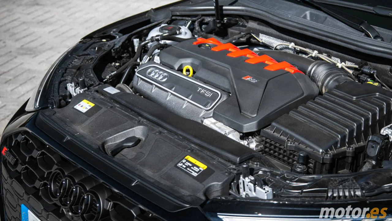 Audi cambia de discurso y ahora da las pistas para salvar su mítico motor de cinco cilindros. ¿El RS 3 acabará siendo híbrido?
