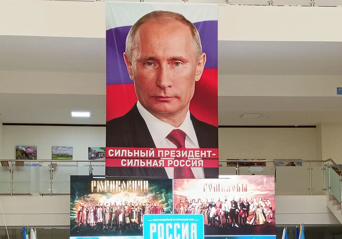 El Kremlin refuerza la imagen de Putin como mesías ruso: fuerte, abstemio y casado con la patria
