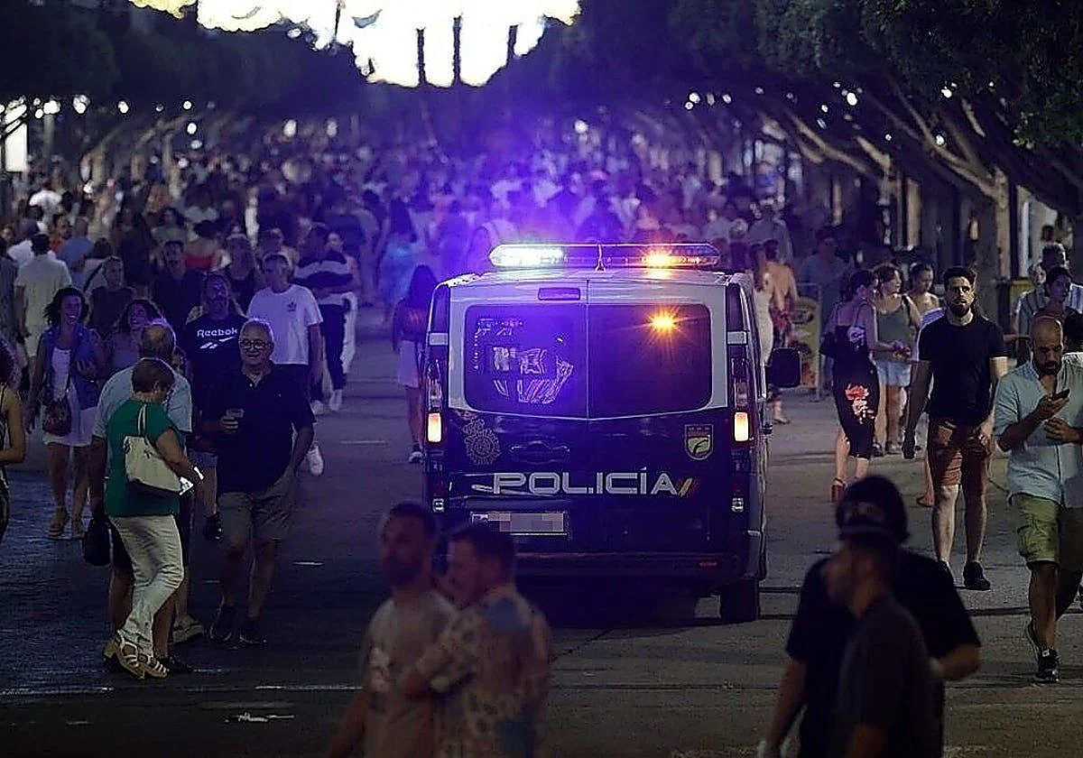 Investigan una agresión a un joven al que rajaron con una botella en la Feria de Málaga