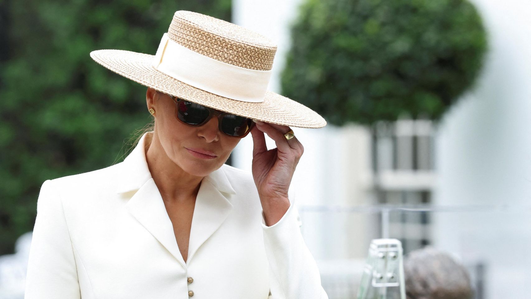 Los rumores sobre la relación de Trump y su asistente Natalie irritan a Melania: "A la Primera Dama no le gustan esas cosas"