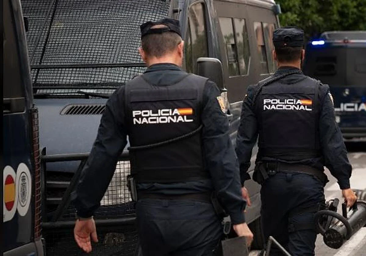 Tres detenidos tras caer un narcopiso en Estepona donde se distribuía y permitía el consumo de droga