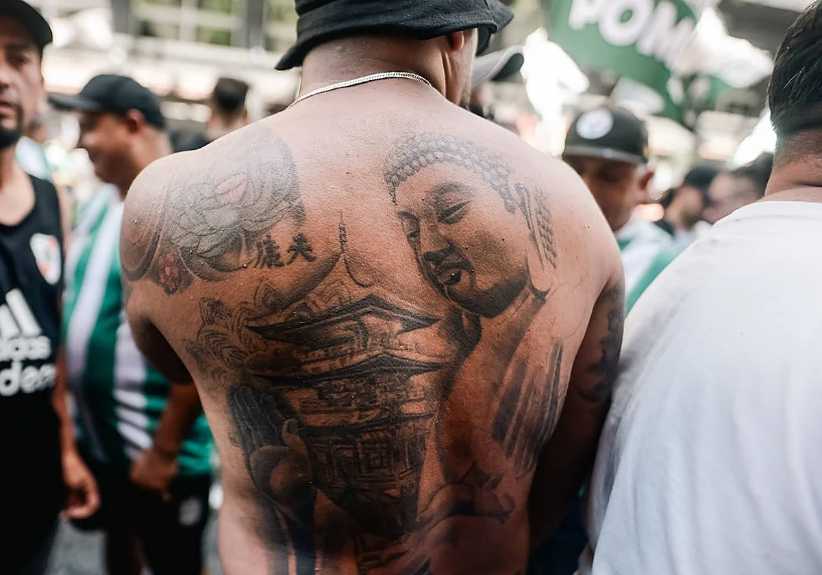 Un casting busca hombres tatuados para el rodaje de una serie internacional en Málaga