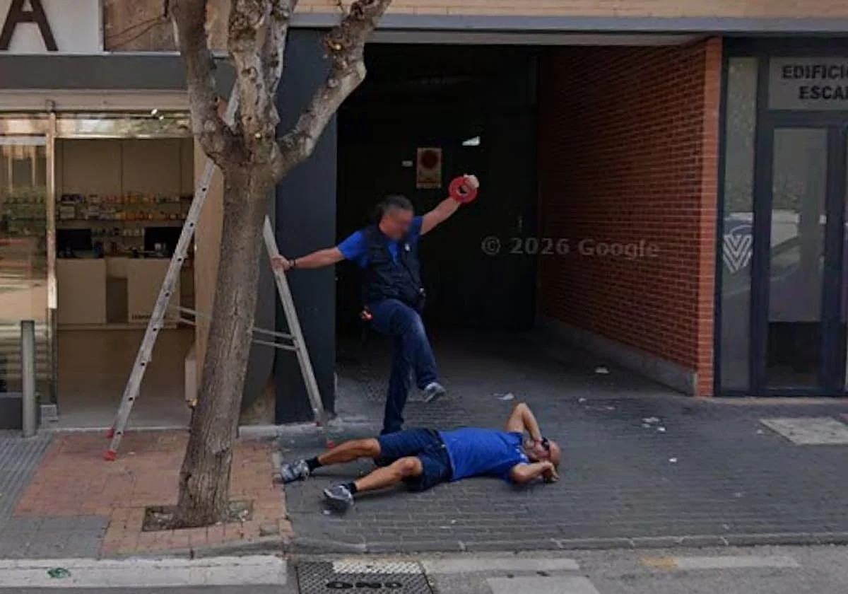 Una 'agresión' en Murcia captada por la cámara de Street View se vuelve viral en Google Maps