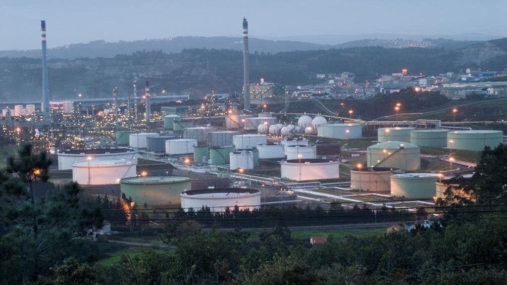 La crisis energética no es por el petróleo sino por el diésel: los márgenes de refino en Europa se multiplican desde febrero