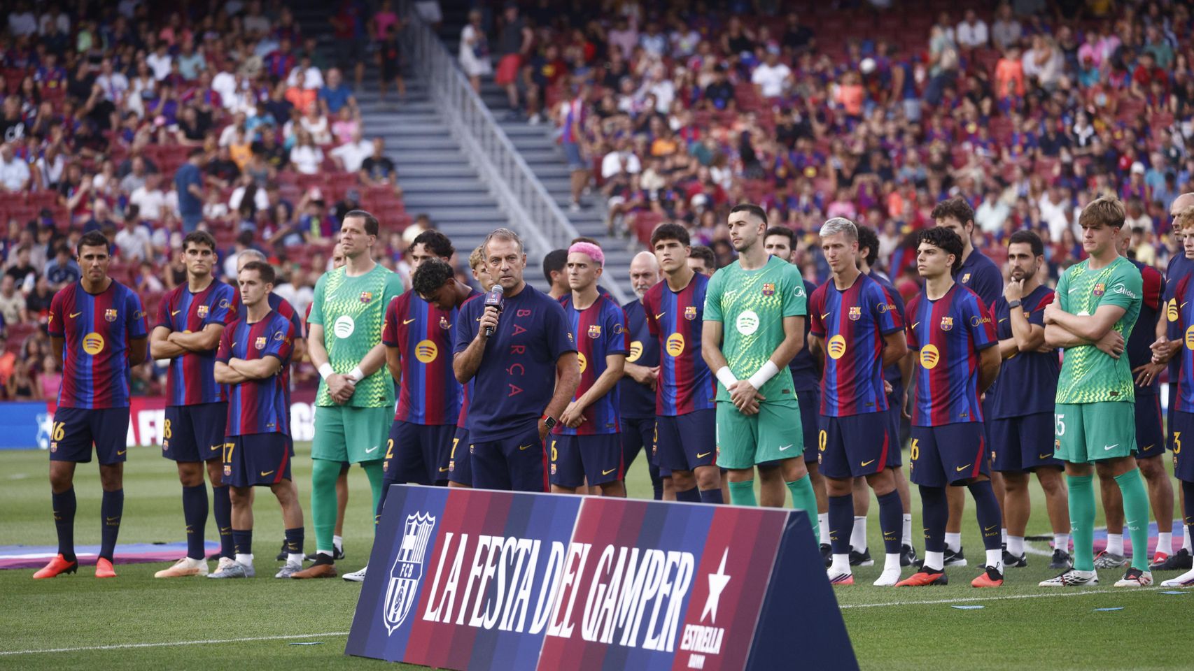 La defensa del título empieza con un Barça diferente: sin un 9, aún sin Rodri y con Hansi Flick a la espera de un nuevo fichaje