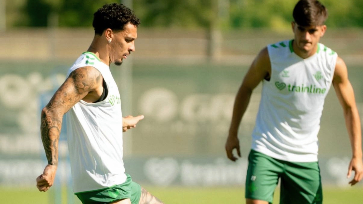 Morante vuelve al grupo en la sesión a puerta cerrada del domingo