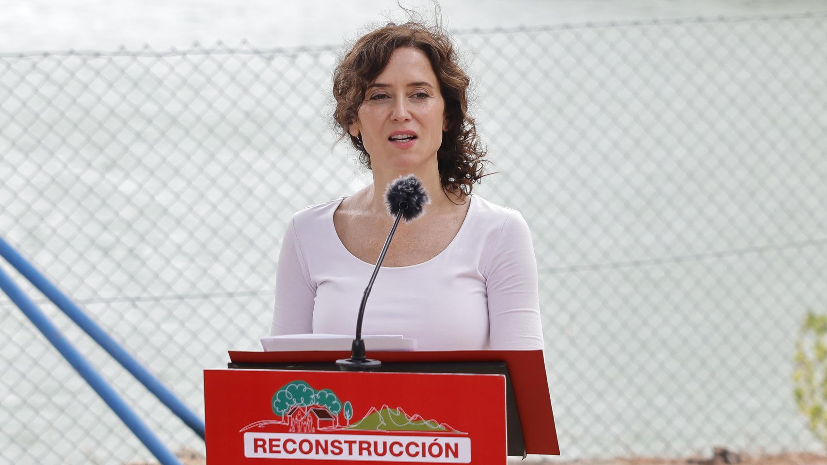 Ayuso afirma que ya se ha "dicho todo" sobre el ático y que "se puede demostrar": "Está en venta. Chao pescao"