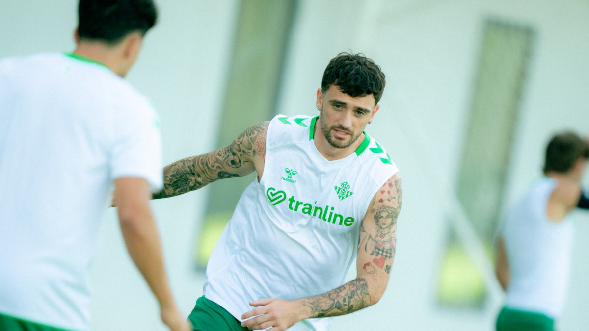 Troy Parrott, principal novedad en la lista de Pellegrini frente al Valencia
