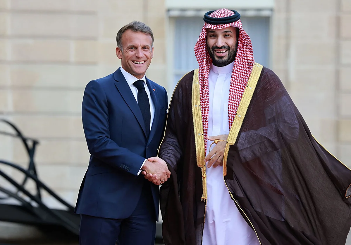 Francia busca estrechar sus vínculos económicos con Arabia Saudí con la visita de Bin Salmán