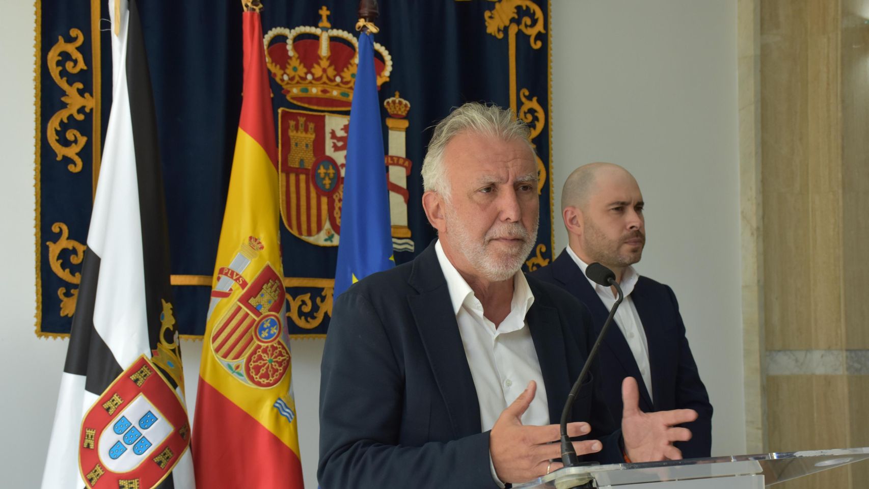 Ángel Víctor Torres, de señalado en tres causas de corrupción a mando único de una crisis que también afecta a Canarias