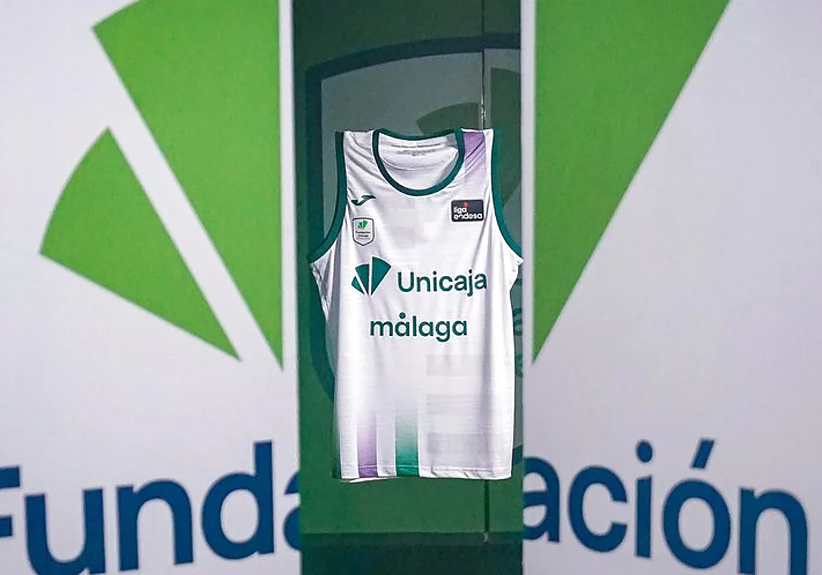 El Unicaja vuelve a apostar por el blanco para la segunda equipación