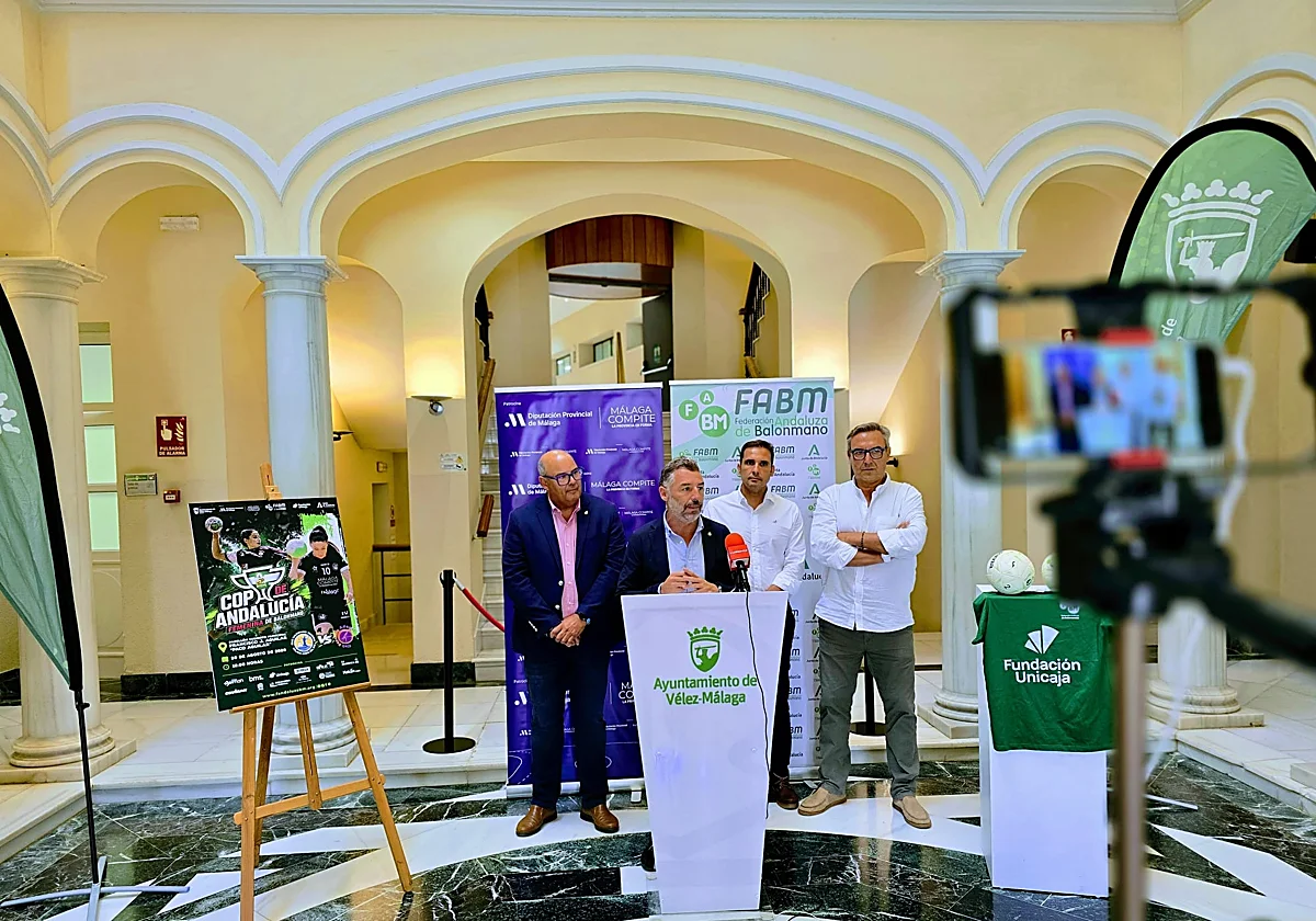 Vélez-Málaga acogerá este domingo la final de la Copa de Andalucía femenina de balonmano