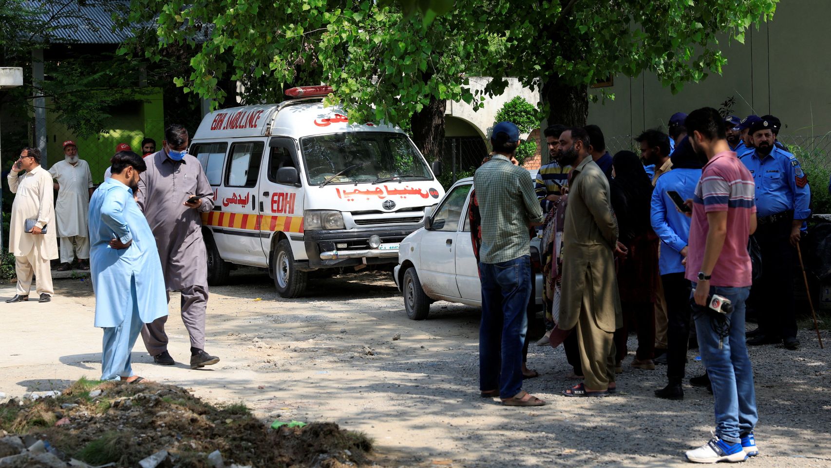 Mueren al menos 15 recién nacidos en un incendio en un hospital de Pakistán