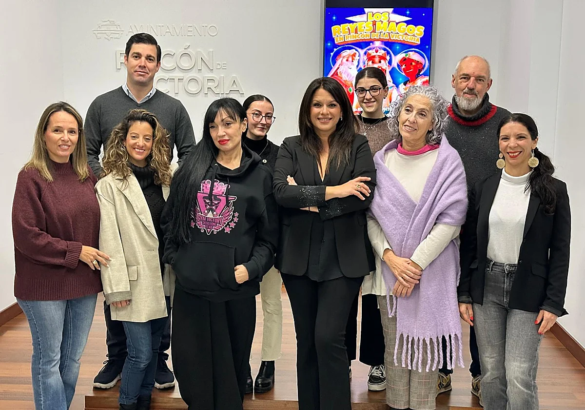 Ocho carrozas y 10.000 kilos de caramelos en la Cabalgata de Reyes de Rincón de la Victoria