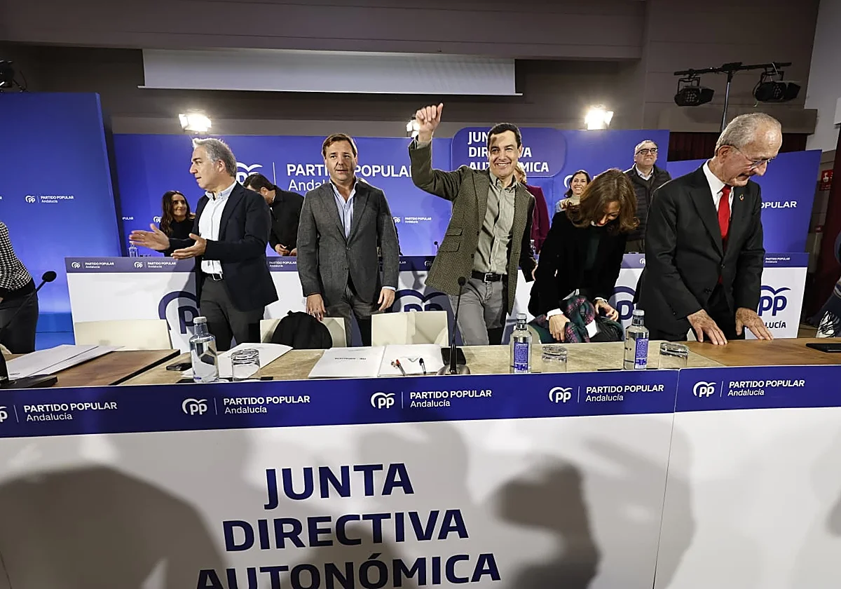 Juanma Moreno ratifica su compromiso de agotar la legislatura