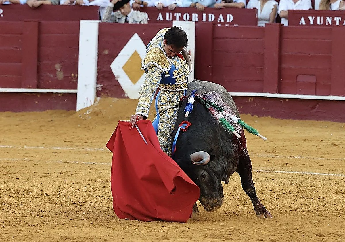 Fortes gana el Estoque de Plata a la mejor faena de la feria taurina de Málaga