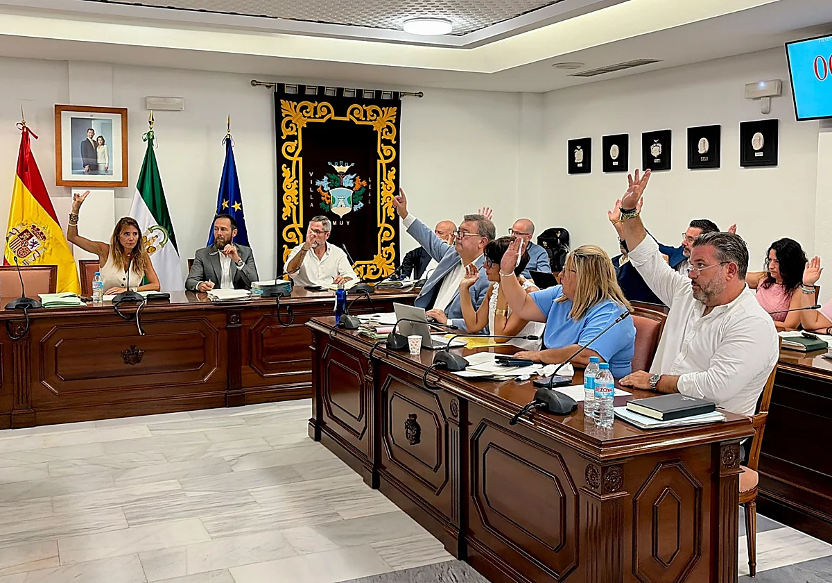Mijas aprueba la ordenanza para recepcionar sus 96 urbanizaciones históricas