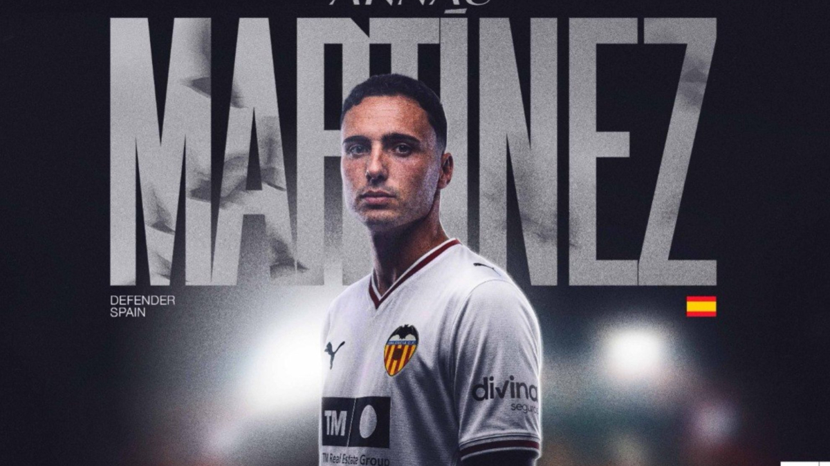 El Valencia hace oficial el fichaje de Arnau Martínez hasta 2031