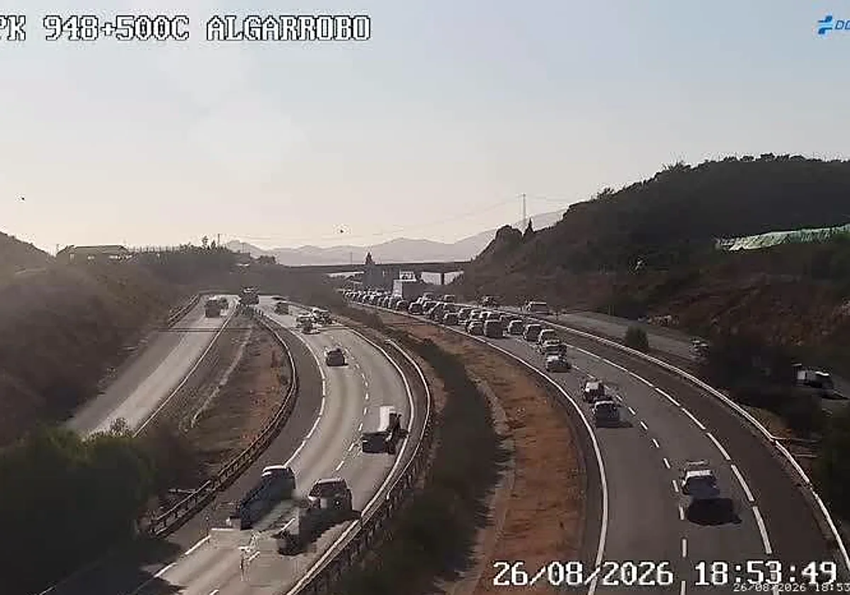 Muere un motorista en un accidente con un todoterreno en la autovía en Vélez-Málaga