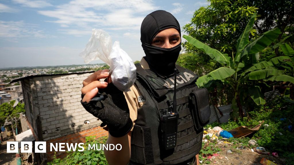 "Es un ciclo sin fin. Si acaban con nosotros vendrá otra pandilla a ocupar nuestro lugar": la BBC en territorio controlado por el crimen organizado en Ecuador