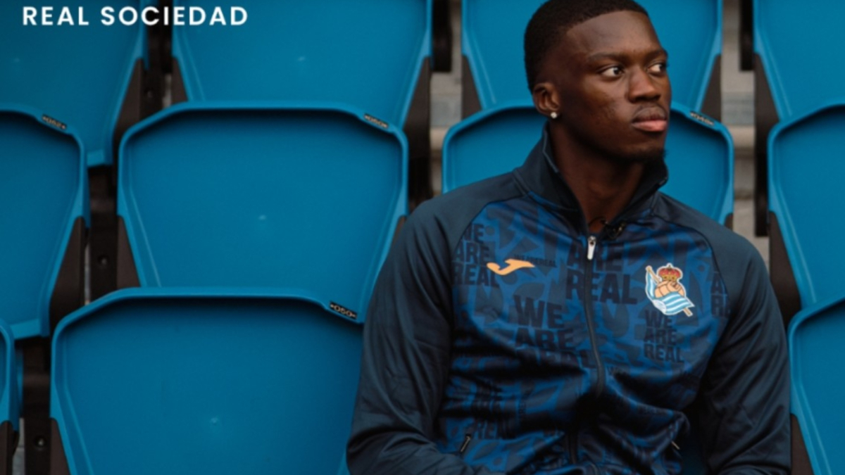 Oficial: Sarr llega cedido desde el Chelsea