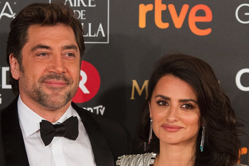 Javier Bardem ha dicho que en su casa uno de los dos siempre está con los niños. La ciencia lleva 60 años discutiendo si eso es bueno