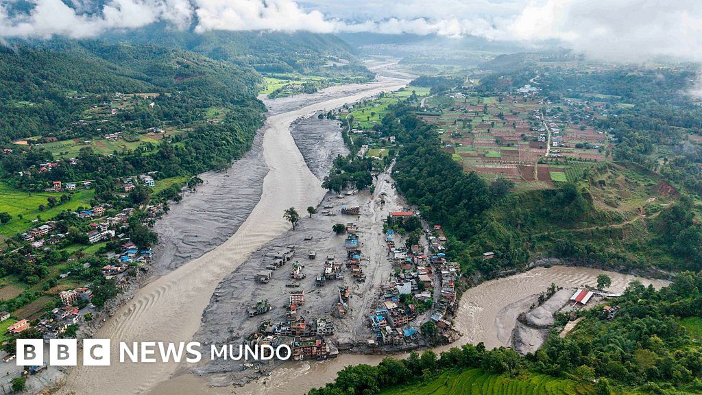 Qué es el colapso glaciar que se cree que causó la repentina y devastadora avalancha en Nepal