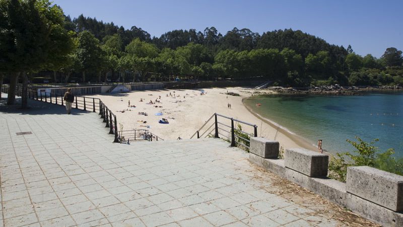 Más bacterias en las Rías Baixas: recomiendan no bañarse en la playa de Portocelo, en Marín (Pontevedra)