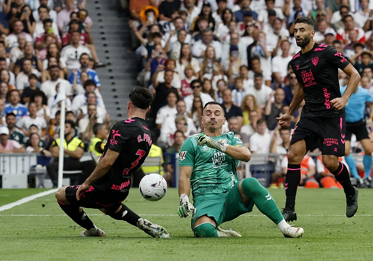 Un Málaga sin opciones recibe un duro golpe en el Bernabéu (4-0)