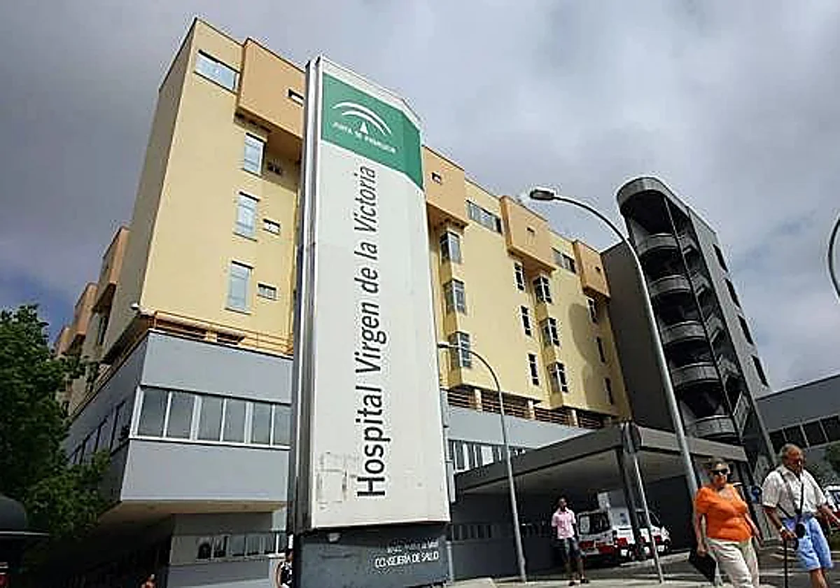 Despliegue policial en el Hospital Clínico de Málaga por un altercado protagonizado por familiares de una paciente fallecida