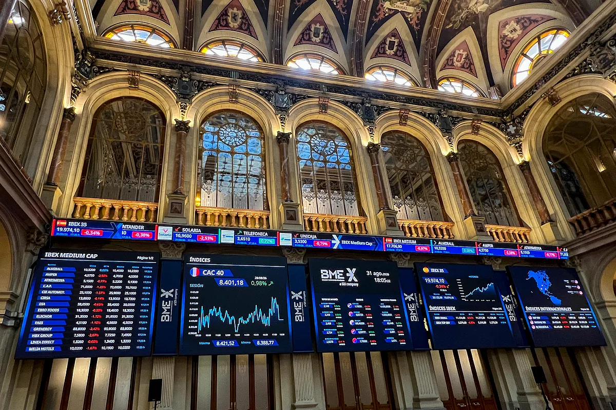 El Ibex titubea al filo de los 20.000 puntos
