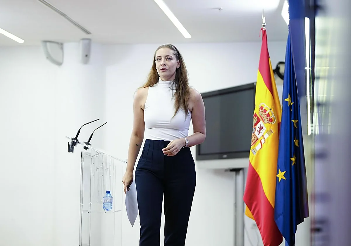 El PP señala que Sánchez sigue «un poco escocido» con el Rey por Paiporta: «Felipe VI se quedó y él se largó»