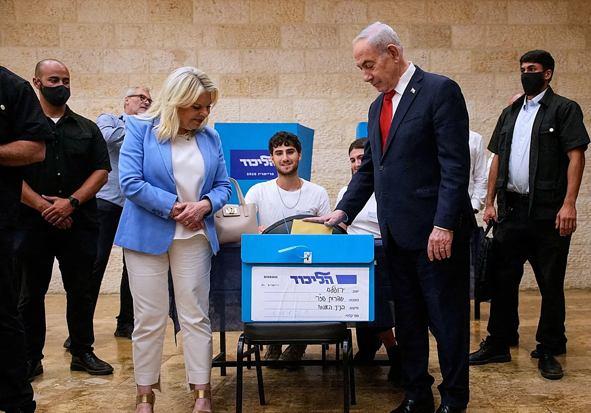 Netanyahu pelea por mantener unido a su bloque antes de las elecciones
