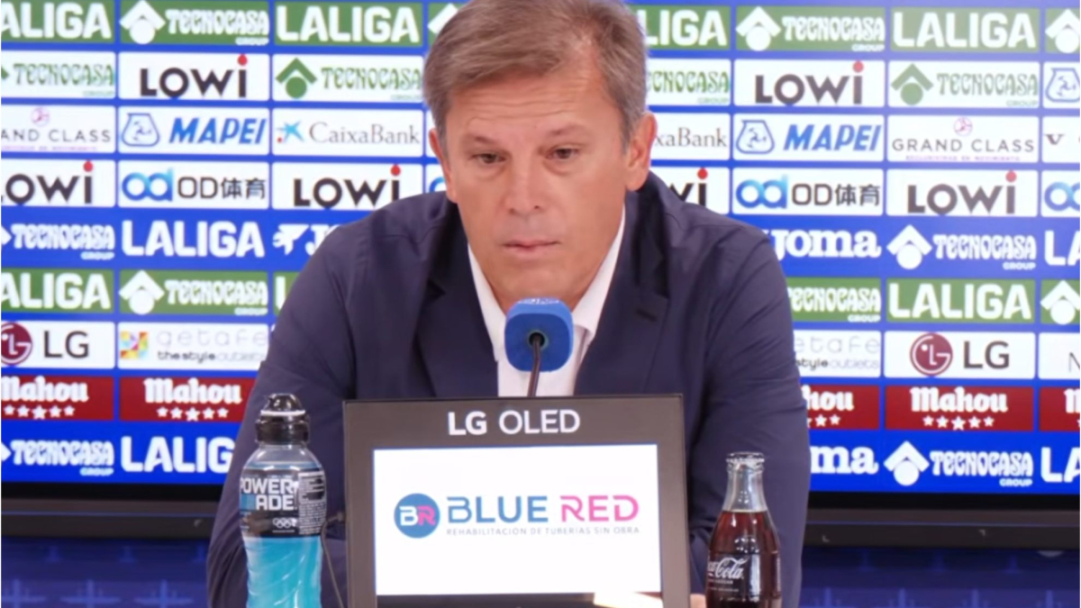 Toni Muñoz: “¿Plantilla cerrada? Ángel Torres hace magia de vez en cuando”
