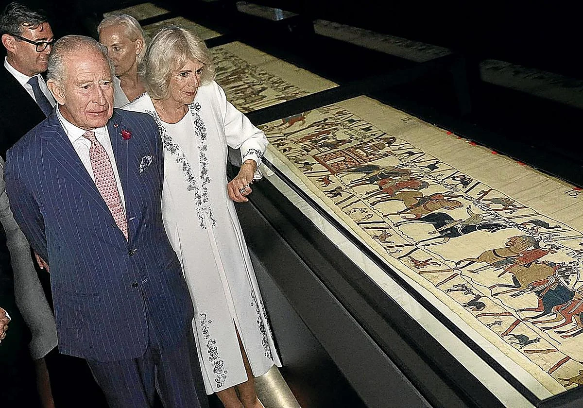 El Tapiz de Bayeux regresa a Inglaterra 900 años después cedido por Francia
