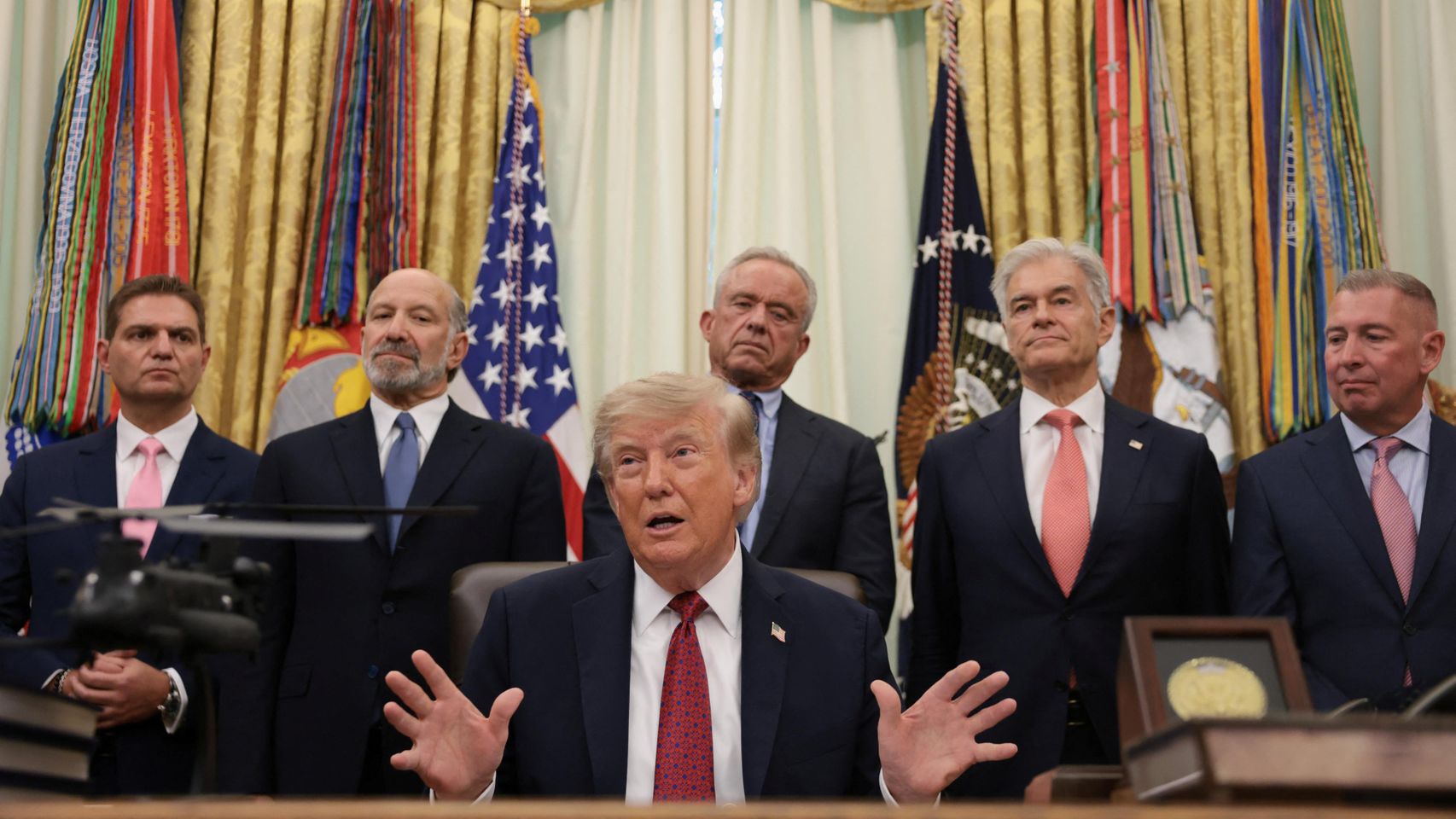 Altos cargos de EEUU presionan a Trump para "relajar" la guerra con Irán hasta las elecciones de noviembre y atacar después