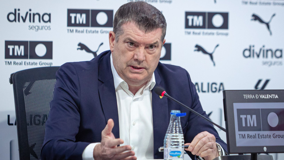 Ron Gourlay, CEO de Fútbol del Valencia: “No voy a dimitir, siento disgustarles”