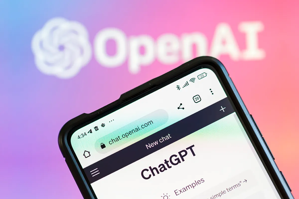 ChatGPT, Claude, Gemini y Grok sufren una caída que afecta a miles de usuarios