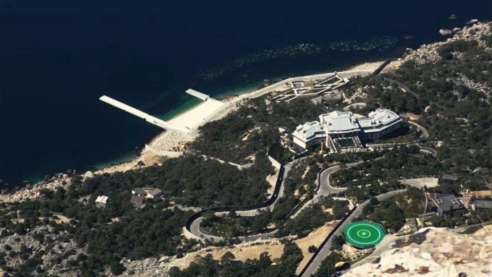 Descubren un nuevo palacio de Putin en la Crimea ocupada: 127 millones con hospital, cámara de crioterapia, helipuerto...