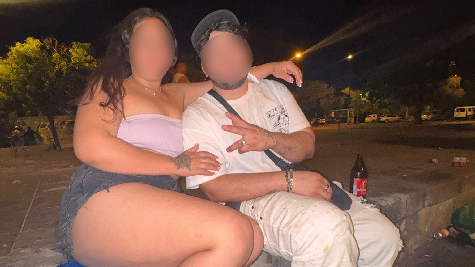 Los padres detenidos por tener a sus hijos en la ‘casa de los horrores’ de Sevilla: "Hay bichos, por eso nunca apagamos la luz"