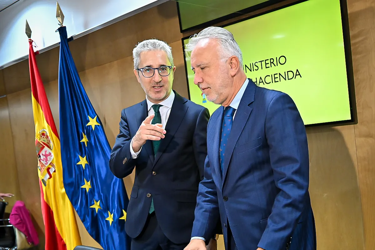 Hacienda aprueba la reforma de la financiación autonómica con los únicos apoyos de Cataluña y Canarias