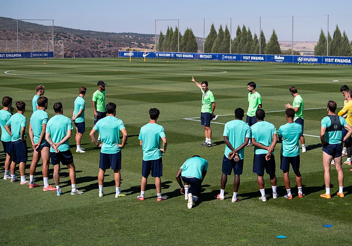 Primera RFEF: los malagueños, con dos salidas exigentes en la segunda jornada