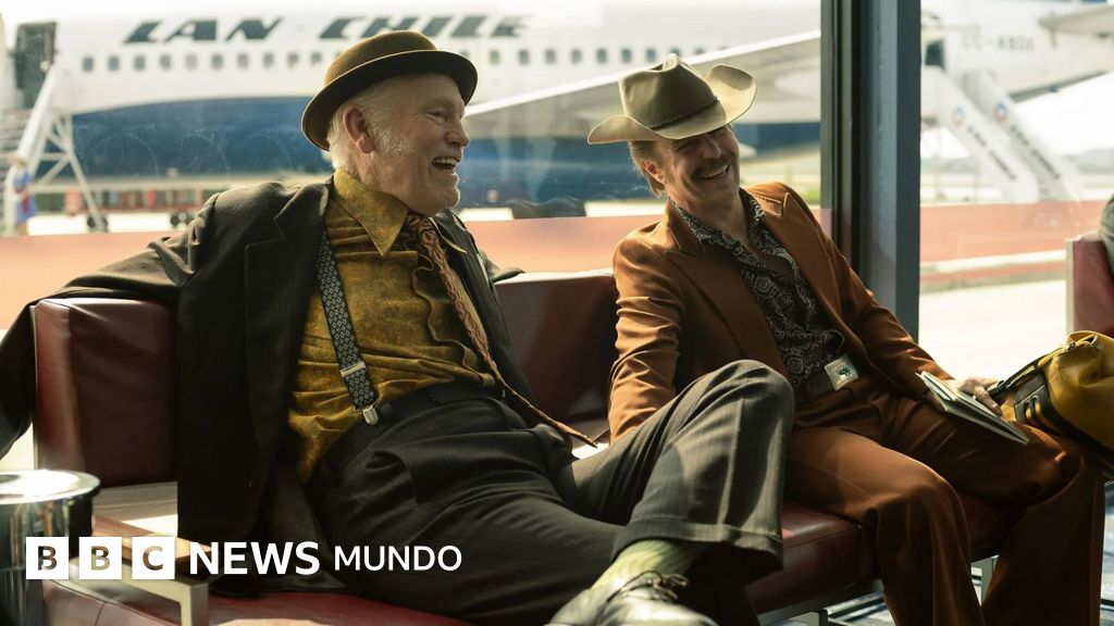 "Wild Horse Nine", la película sobre dos agentes de la CIA que conspiran contra el gobierno de Allende en Chile que causó sensación en el Festival de Venecia