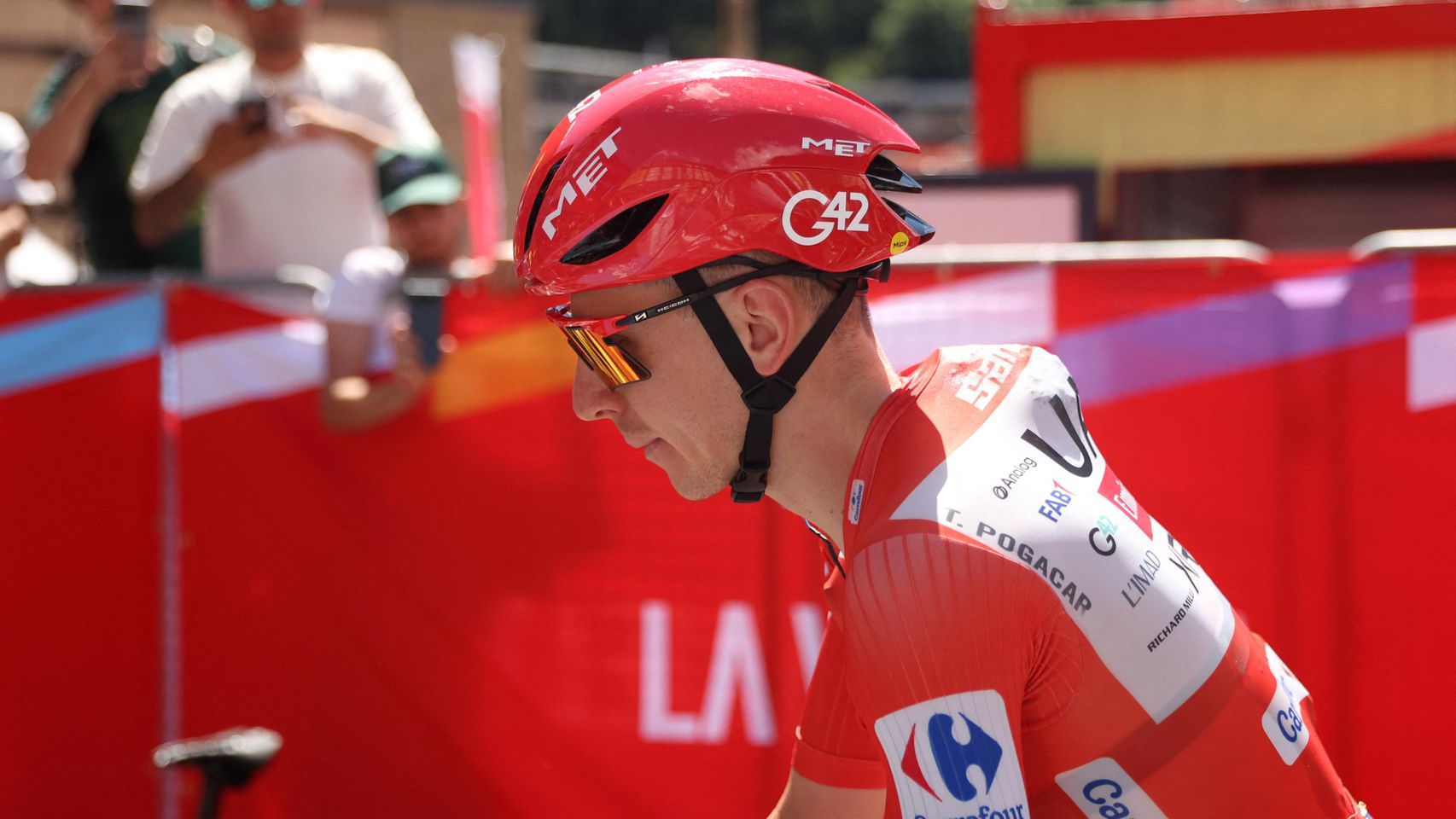 Tadej Pogacar no volverá a competir en 2026: dice adiós a la temporada para recuperarse tras su grave caída en La Vuelta