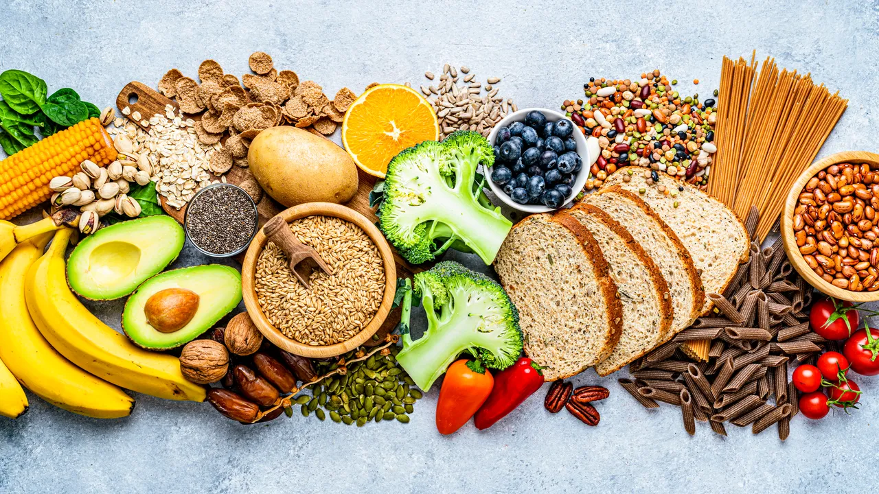 ¿Estás comiendo más fibra? Tus microbios (y tu salud) te lo van a agradecer