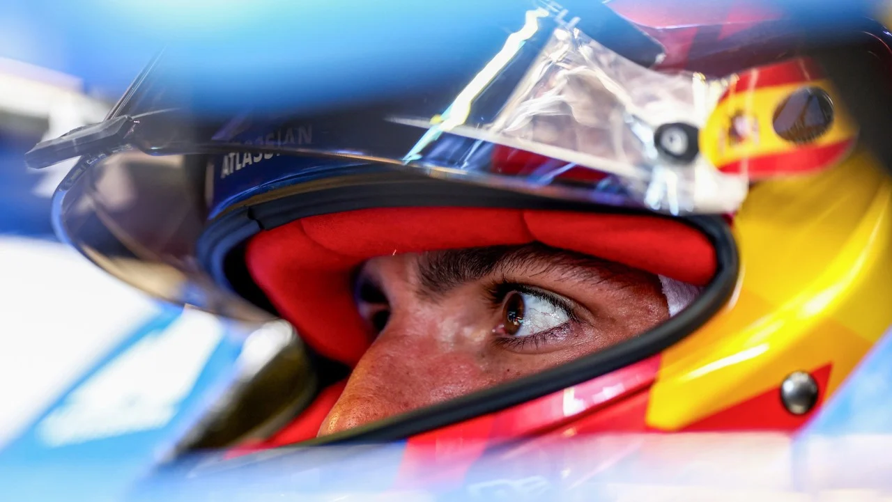 Carlos Sainz lleva a un Williams «nada del otro mundo» a la Q2 en Monza