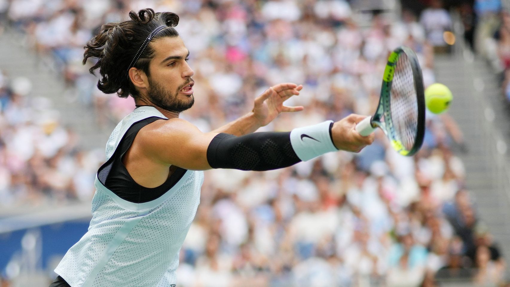 Carlos Alcaraz se acerca a su mejor nivel: vence sin dificultades a Tommy Paul y ya está en los cuartos del US Open