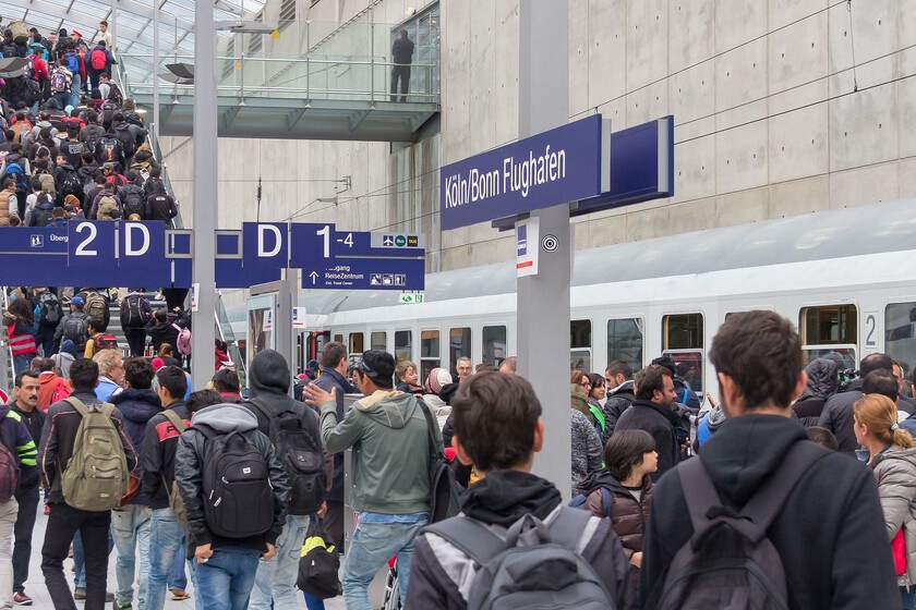 Ya no es que los trenes no lleguen a su hora en Alemania, es que 400 personas quedaron atrapadas en un túnel seis horas