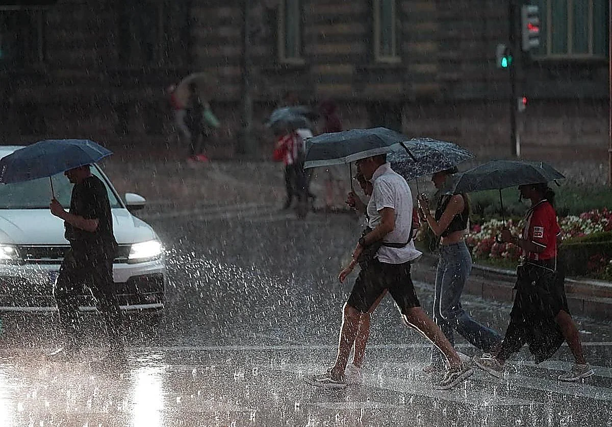 Cambio de tiempo en Andalucía: Aemet avisa de posibles chubascos a mitad de semana